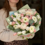 Delicate bouquet with ranunculus and Thijs Boots tulips «Morning Tenderness»