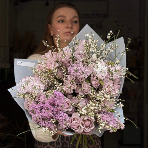 Запашний букет з бузком та геністою «Бузкова хмара»