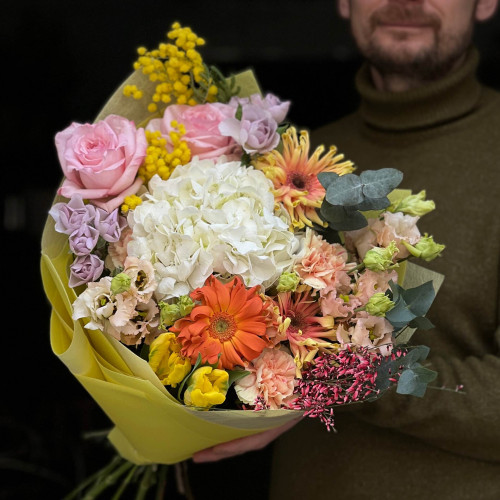 Барвистий букет в акварельних тонах «Світлі сподівання»