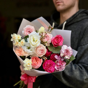 Тендітний ароматний букет «Комплімент для феї»