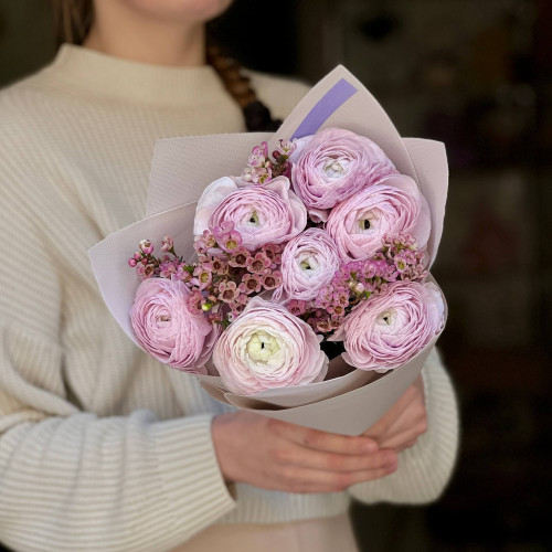 7 незвичних ранункулюсів Nebbia з хамелаціумом «Аметистовий сон»