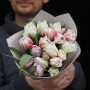 Мікс із 15 піоновидних тюльпанів у букеті «Березнева акварель»
