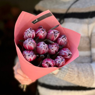 11 Double Bohemian tulips in the bouquet «Bohemian Luxury»