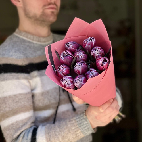 11 тюльпанів Double Bohemian у букеті «Богемська розкіш»