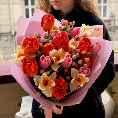 Яскравий весняний букет «Краплинка радості»