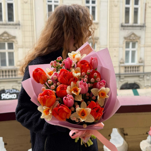 Яскравий весняний букет «Краплинка радості»