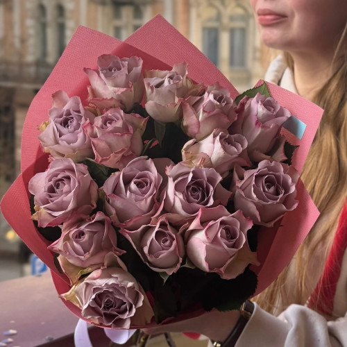 Букет із 15 троянд Memory Lane «Бузкова загадковість»
