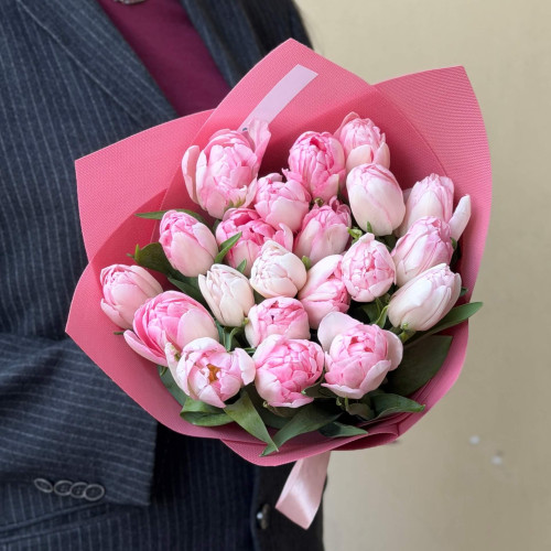 Букет із 21 піоновидного тюльпана «Малинки»