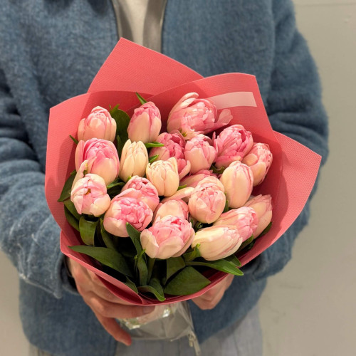 21 рожевий піоновидний тюльпан у букеті «Ілюзія»