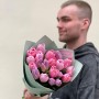 19 ніжних класичних тюльпанів у букеті «Тюльпановий вальс»