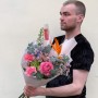 Интересный букет с экзотической стрелицией «Райский комплимент»