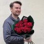 11 роз сорта Explorer в букете «Драгоценные рубины»