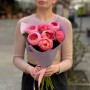Микс из 7 пионов сорта Salmon Saucer и Coral Charm в букете «Малиновый аромат»