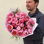 Мікс із 29 півоній сорту Salmon Saucer та Coral Charm у букеті «Серце в пелюстках»