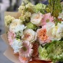 Интересный букет в светлой лёгкой палитре «Тёплый луч»