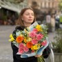 Яскравий кольоровий букет «Дофаміновий сплеск»