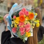 Яскравий кольоровий букет «Дофаміновий сплеск»