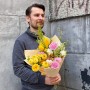 Цікавий яскравий букетик «Барви для Сашки»