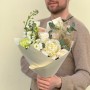 Светлый букет с пионом «Воздушные сливки»