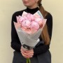 5 ніжних півоній сорту Reine Hortense у букеті «Зефірна краса»