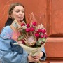 Креативний букет із екзотичною протеєю «Рубінова зірка»