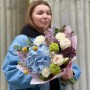 Акварельный букет с голубой гортензией «Майский акцент»