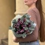 Букет із 23 темних строкатих тюльпанів «Нічна казка»