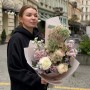 Светлый букет с аллиумами для мамы «Домашний уют»