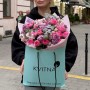 Кружевной весенний букет с маттиолой «Мамина ласка»