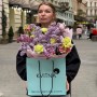 Воздушный букет с эустомой «Её крылья»