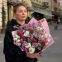 Пухкенький букет із мерехтливими квітами «Львівський настрій»