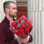 9 ярких роз Dark X-Pression в букете «Розовый мармелад»