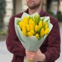 27 бахромчатых тюльпанов Yellow Valery в букете «Лимонные карамельки»
