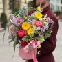 Яркая композиция с пионами Coral Charm «Солнечные сни»