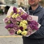 Romantic bouquet with roses, lilac and fragrant matthiola «Violet Breeze»