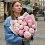 15 пионов сорта Pillow Talk в букете «Майские облака»