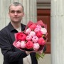 Микс из 15 пионов сортов Coral Charm, Etched Salmon и Gardenia «Сочные клубнички»