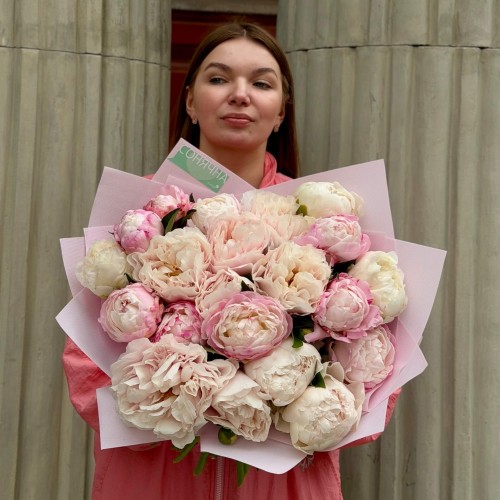 Mix of 21 delicate peonies «Clouds of Pleasure»