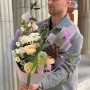 Цікавий букет з фрітілярією «Чарівна Оленка»