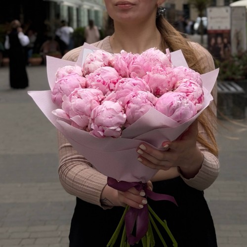 Bouquet of 15 Sarah Bernhardt peonies «Sarah’s Gift»