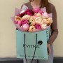 Микс из 25 пионов в букете «Мечта влюблённой»