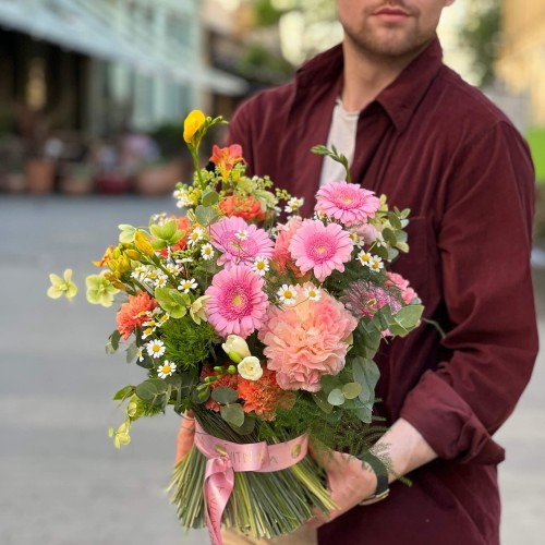 Exquisite floral sheaf with peonies «Peach Lightness»