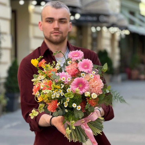 Exquisite floral sheaf with peonies «Peach Lightness»
