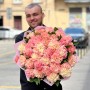 31 півонія Lois Choice у букеті «Лимонно-персикова насолода»