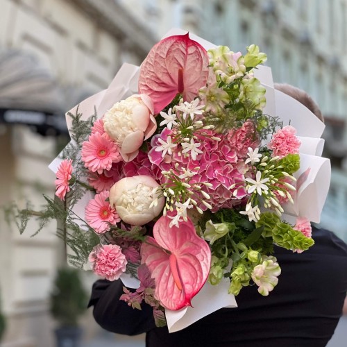 Stylish Pink Bouquet «Fairytale Impressions»