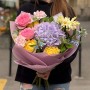 Акварельный букет с гортензией «Красочный рассвет»