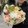 Light bouquet in warm pastel tones «Cream Peaches»