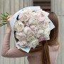 15 ніжних півоній сорту Gardenia у букеті «Пелюстковий зефір»