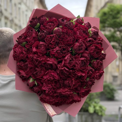 Bouquet of 51 Armani peonies «Her Desires»