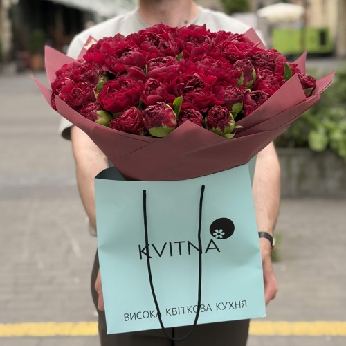 Bouquet of 51 Armani peonies «Her Desires»